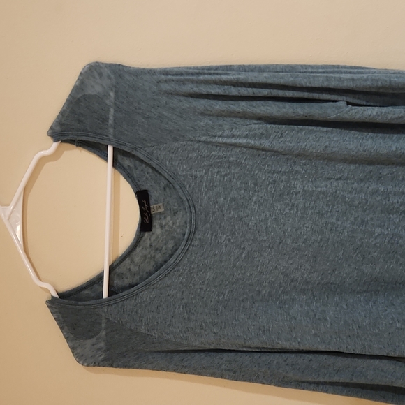 Long Green Tunic w/ scarf - Picture 3 of 3